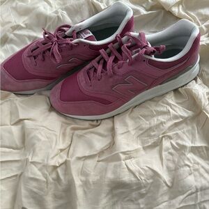 New Balance 997 men's Pink Sneakers